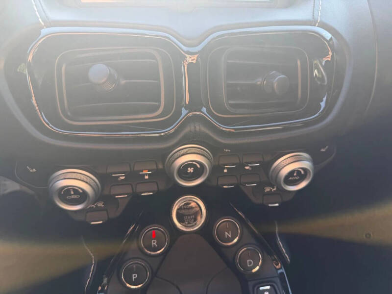 2020 Aston Martin Vantage