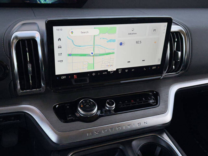 2025 Ford Expedition Platinum