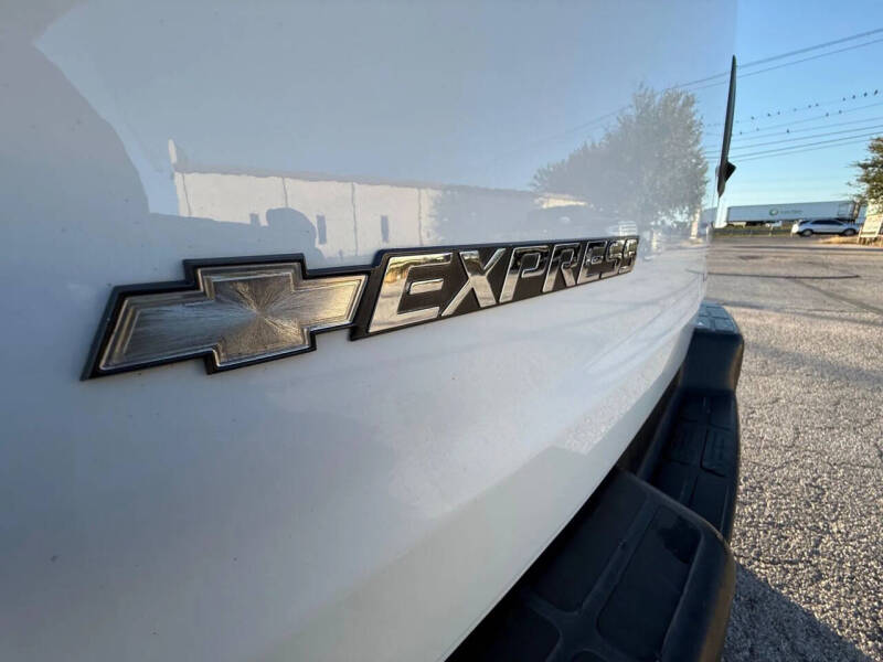 2020 Chevrolet Express 2500