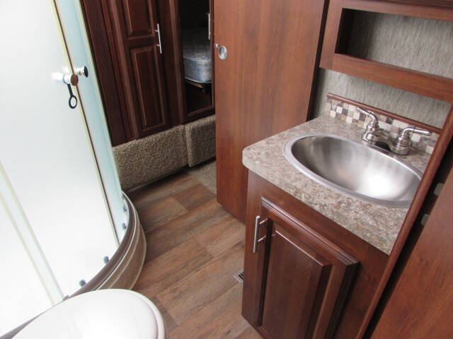 2016 Forest River F282RKX