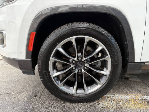 2022 Jeep Wagoneer Series III