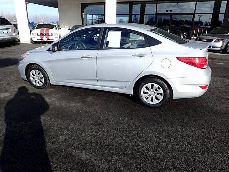 2016 Hyundai Accent SE