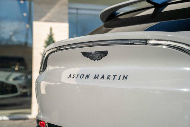 2021 Aston Martin DBX 9
