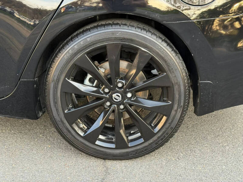 2017 Nissan Maxima