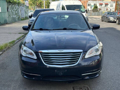 2012 Chrysler 200 Touring