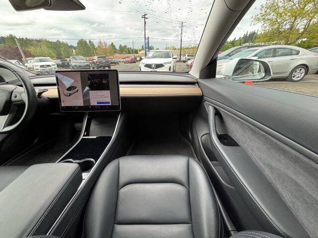 2018 Tesla Model 3 Mid Range