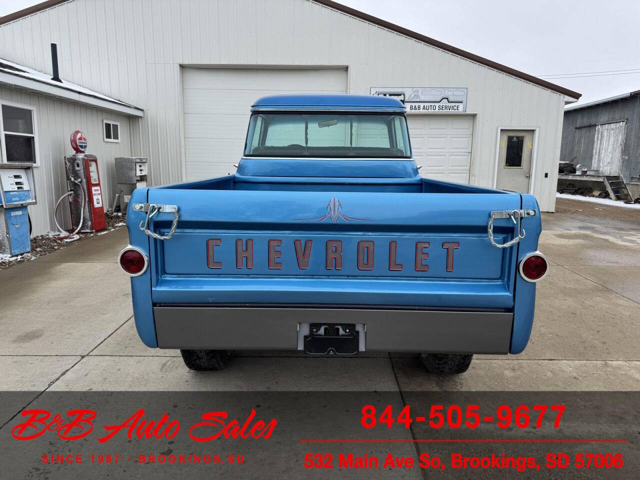 1959 Chevrolet Apache 11