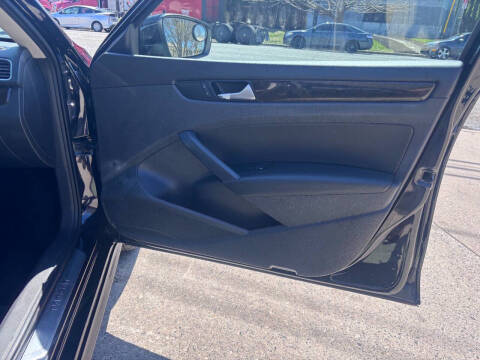 2014 Volkswagen Passat 2.0L TDI SEL Premium