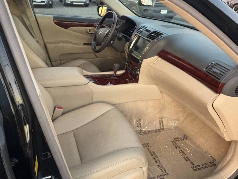 2008 Lexus LS 460