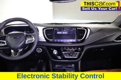 2025 Chrysler Pacifica Plug-In Hybrid Pinnacle