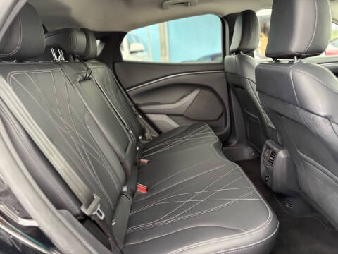 2024 Ford Mustang Mach-E Select