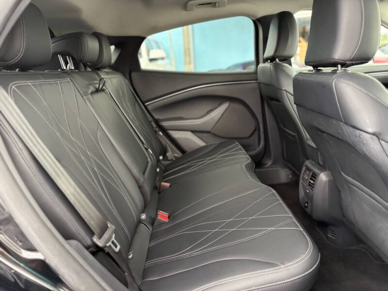 2024 Ford Mustang Mach-E Select