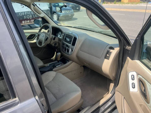2005 Ford Escape XLT