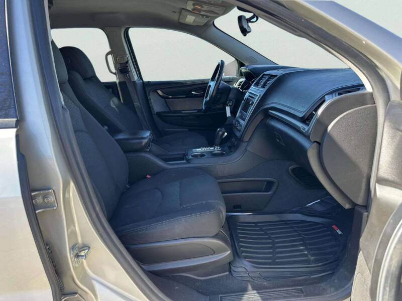 2013 GMC Acadia SLE-1