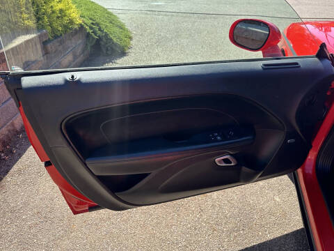 2015 Dodge Challenger SXT Plus