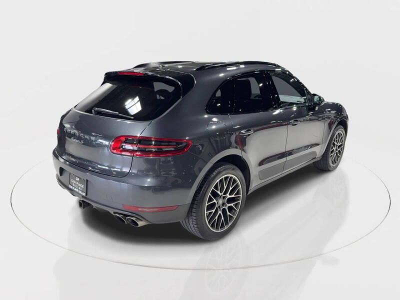 2017 Porsche Macan S
