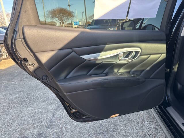 2017 Infiniti Q70L 3.7