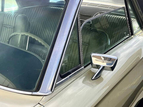 1965 Ford Thunderbird