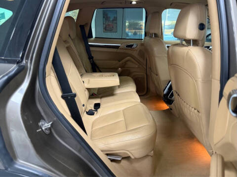 2012 Porsche Cayenne Tiptronic