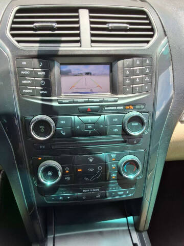2016 Ford Explorer