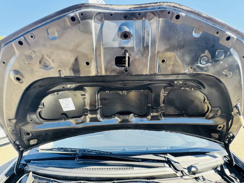 2016 Toyota Yaris 5-Door SE