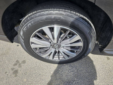 2017 Nissan Pathfinder SV