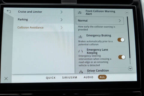 2023 Land Rover Discovery P300 S R-Dynamic