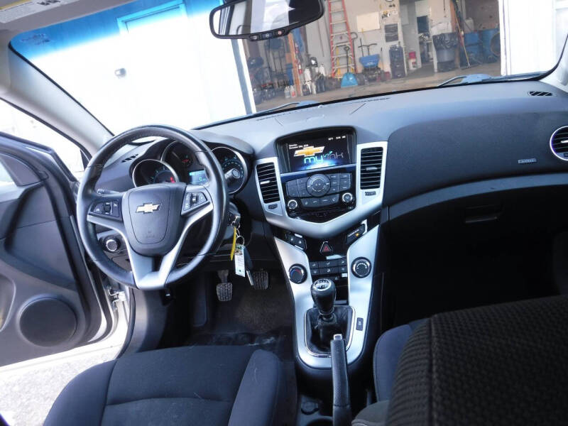 2013 Chevrolet Cruze ECO Manual
