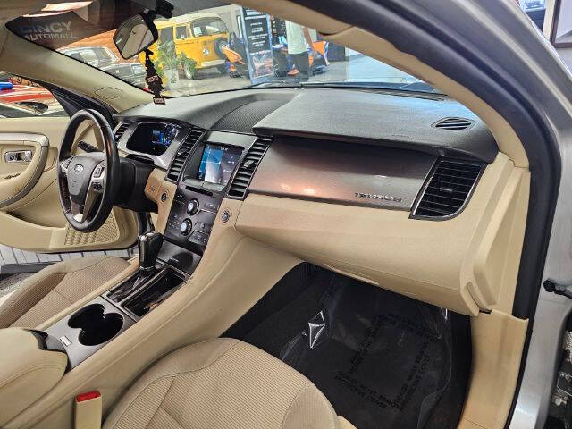 2019 Ford Taurus SEL