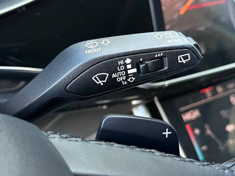 2022 Audi Q7 quattro Premium Plus 55 TFSI