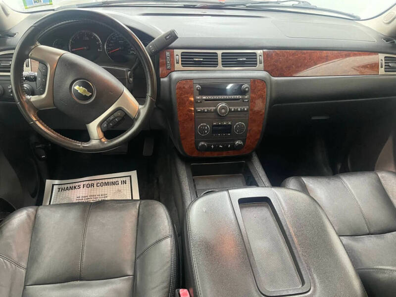 2014 Chevrolet Suburban LT