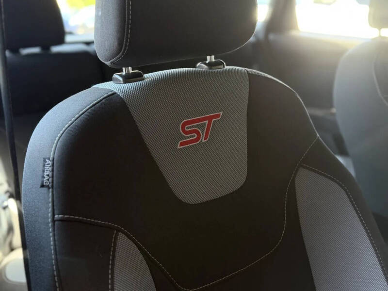 2017 Ford Focus ST
