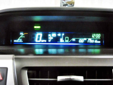 2017 Toyota Prius v Three