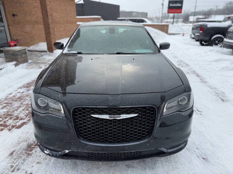2016 Chrysler 300