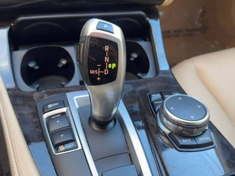 2015 BMW 5 Series 528i