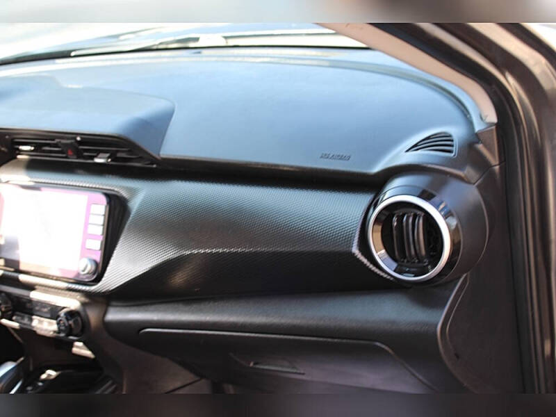 2022 Nissan Kicks SV