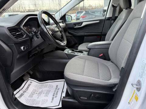 2022 Ford Escape SE