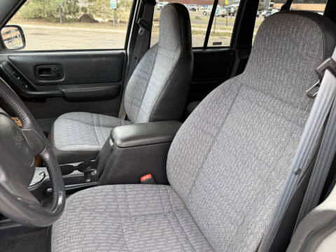 2000 Jeep Cherokee Sport