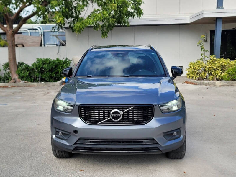2019 Volvo XC40 T5 R-Design