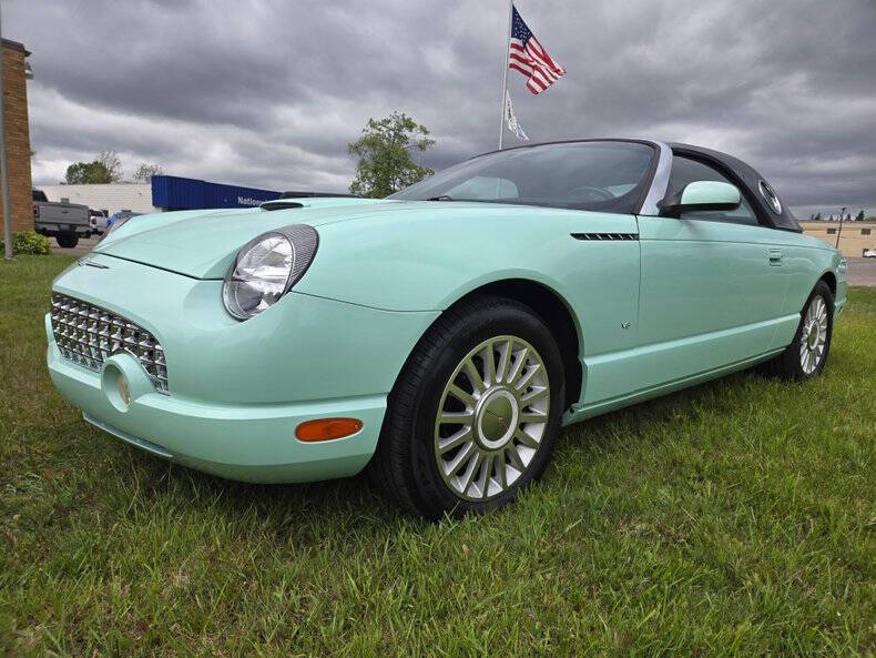 2004 Ford Thunderbird Deluxe