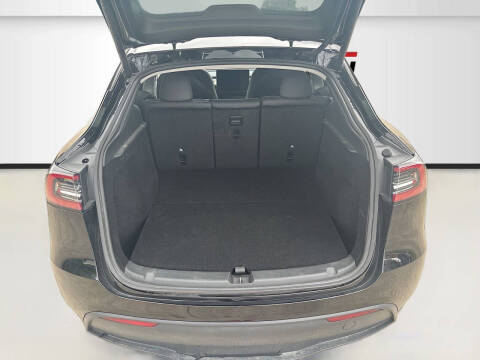 2025 Tesla Model Y Long Range