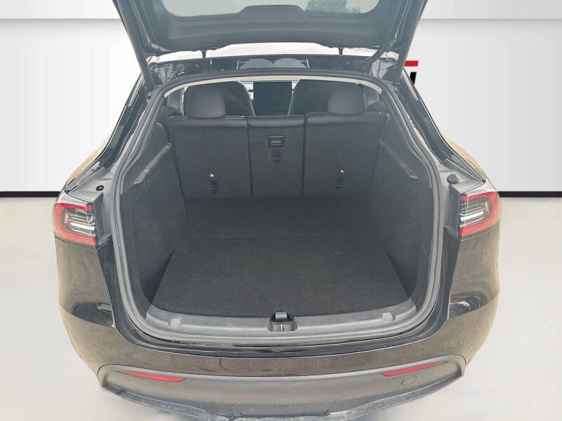 2025 Tesla Model Y Long Range