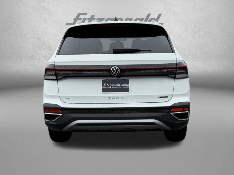 2026 Volkswagen Taos SE 4Motion