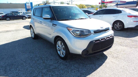 2015 Kia Soul +