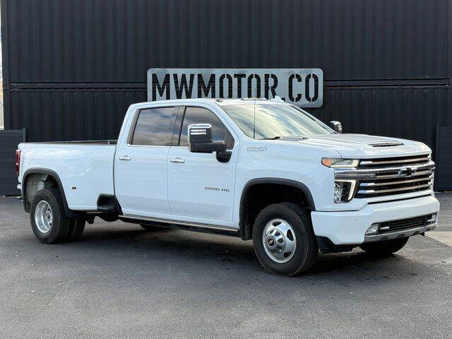 2022 Chevrolet Silverado 3500HD High Country's photo