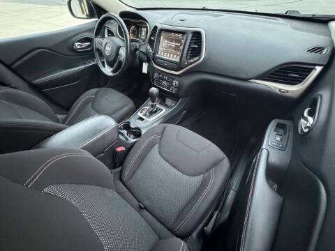 2016 Jeep Cherokee Latitude 75th Anniversary