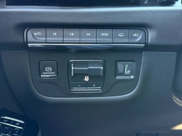 2025 Cadillac Escalade ESV Sport