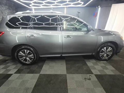 2019 Nissan Pathfinder S
