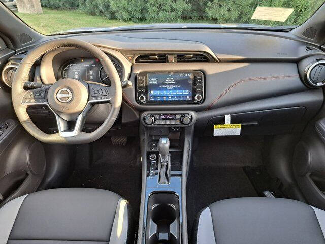 2024 Nissan Kicks SR
