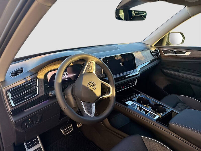 2026 Volkswagen Atlas SEL Premium R-Line 4Motion